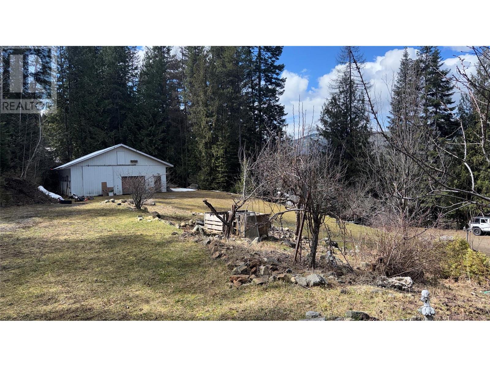 2300 Old Salmo Road, Fruitvale, British Columbia  V0G 1L0 - Photo 72 - 10342544