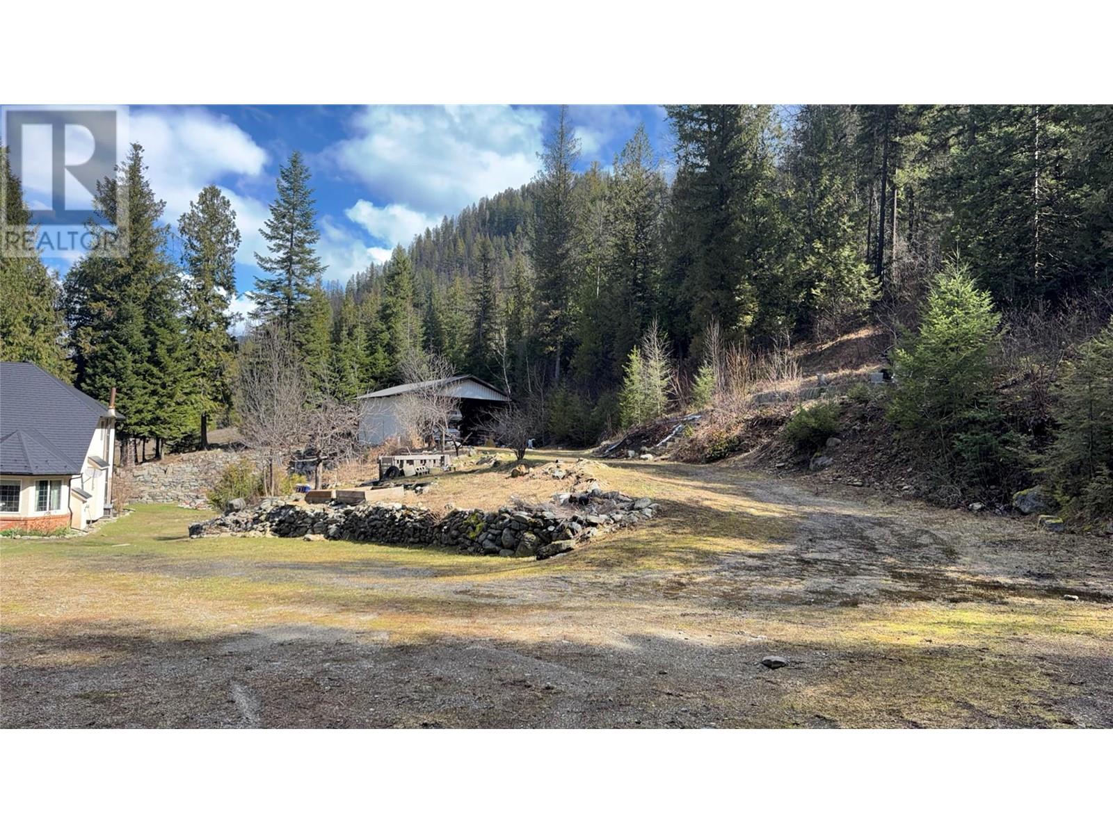 2300 Old Salmo Road, Fruitvale, British Columbia  V0G 1L0 - Photo 78 - 10342544