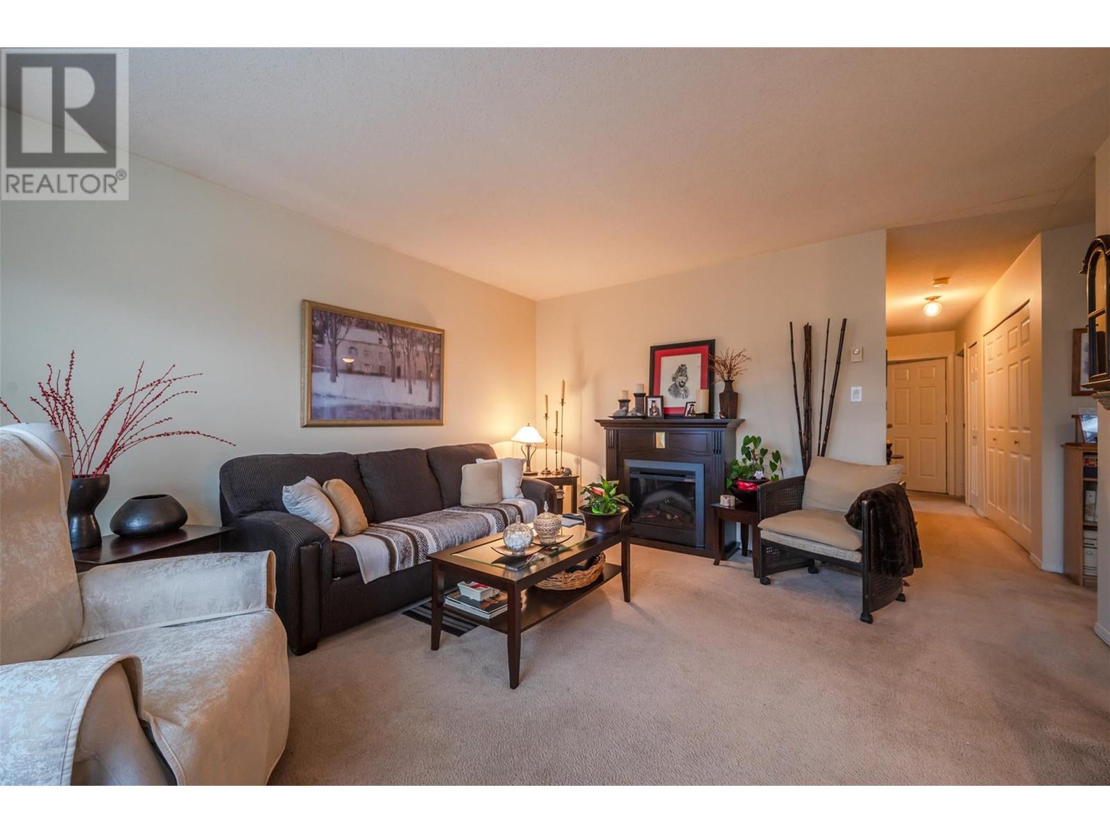 3096 South Main Street Unit# 15, Penticton, British Columbia  V2A 8C2 - Photo 4 - 10342819