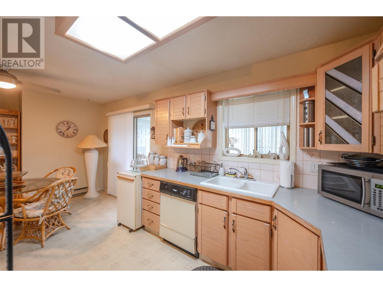3096 South Main Street Unit# 15, Penticton, British Columbia  V2A 8C2 - Photo 9 - 10342819