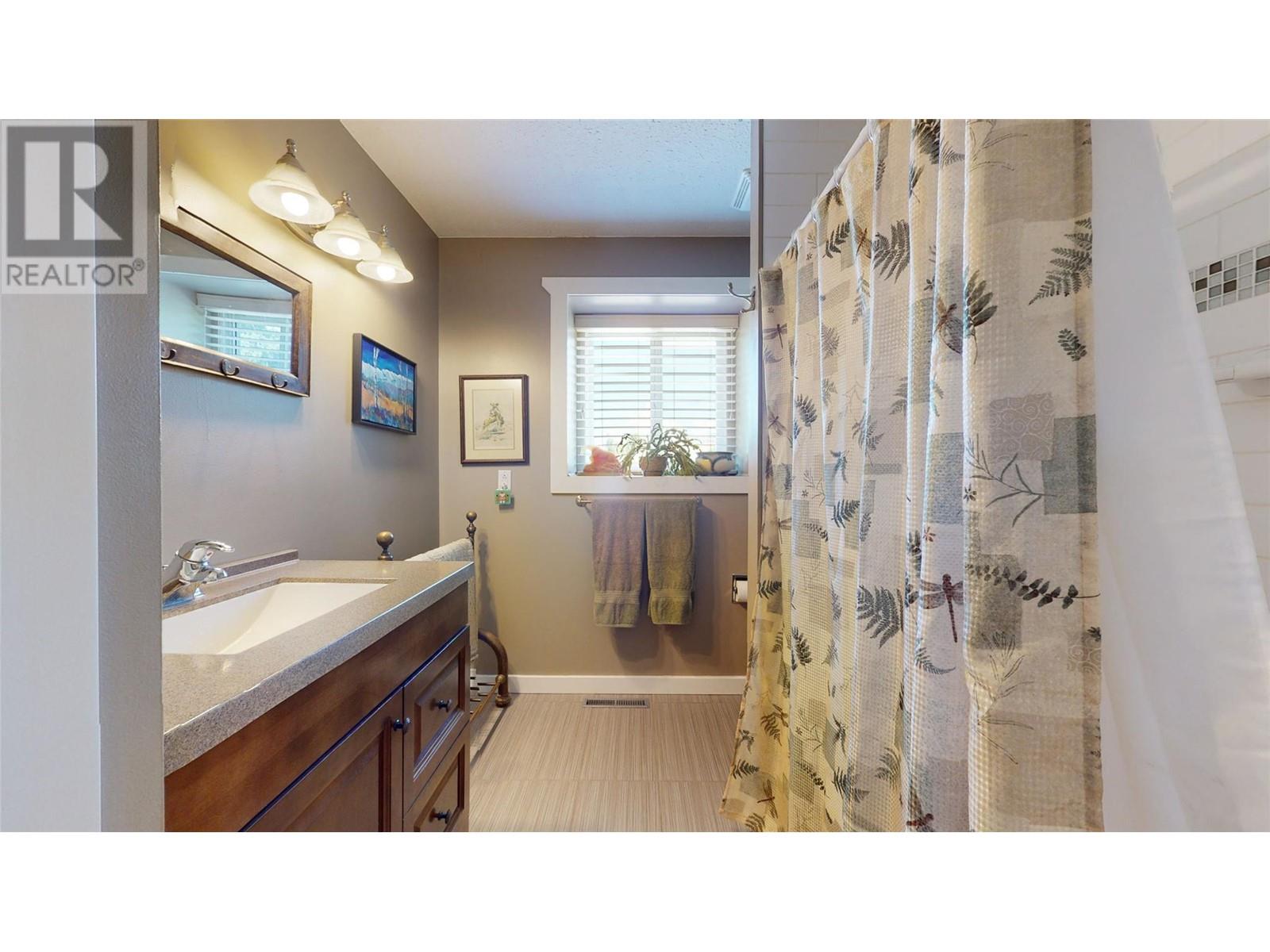 205 Greasewood Avenue, Oliver, British Columbia  V0H 1T1 - Photo 20 - 10342831