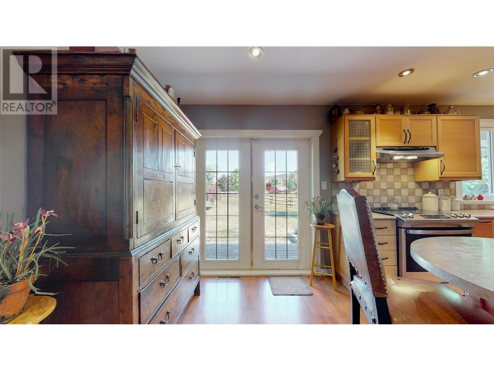 205 Greasewood Avenue, Oliver, British Columbia  V0H 1T1 - Photo 6 - 10342831