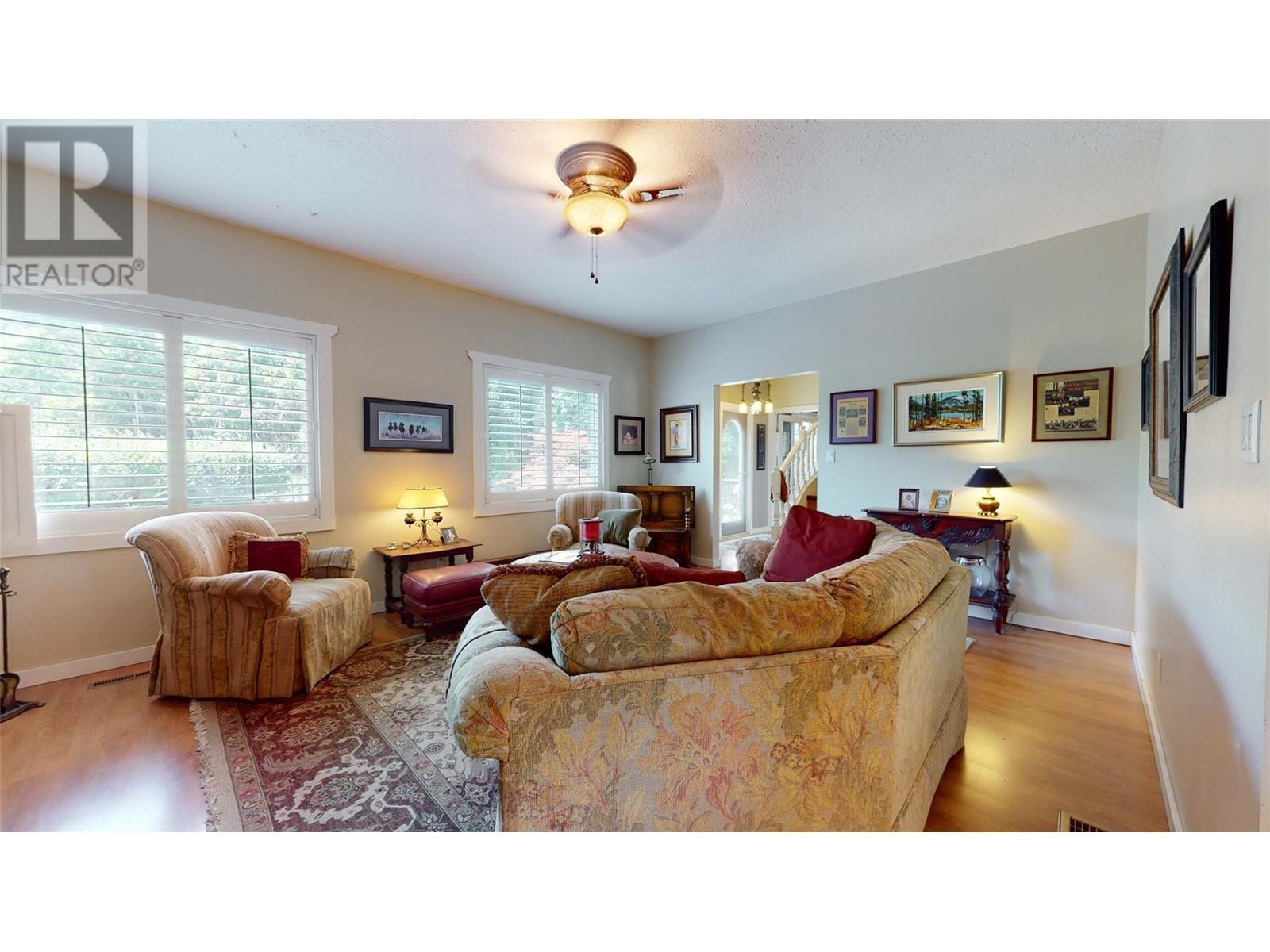 205 Greasewood Avenue, Oliver, British Columbia  V0H 1T1 - Photo 9 - 10342831