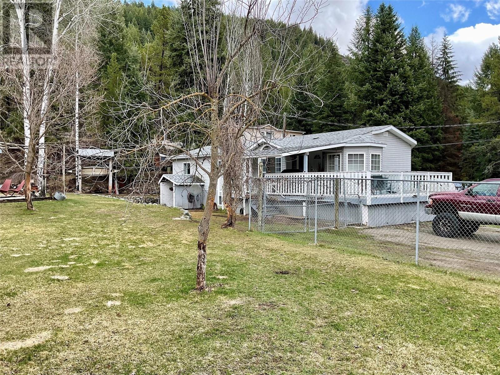 786 Strathmore Avenue, Greenwood, British Columbia  V0H 1J0 - Photo 4 - 10342792