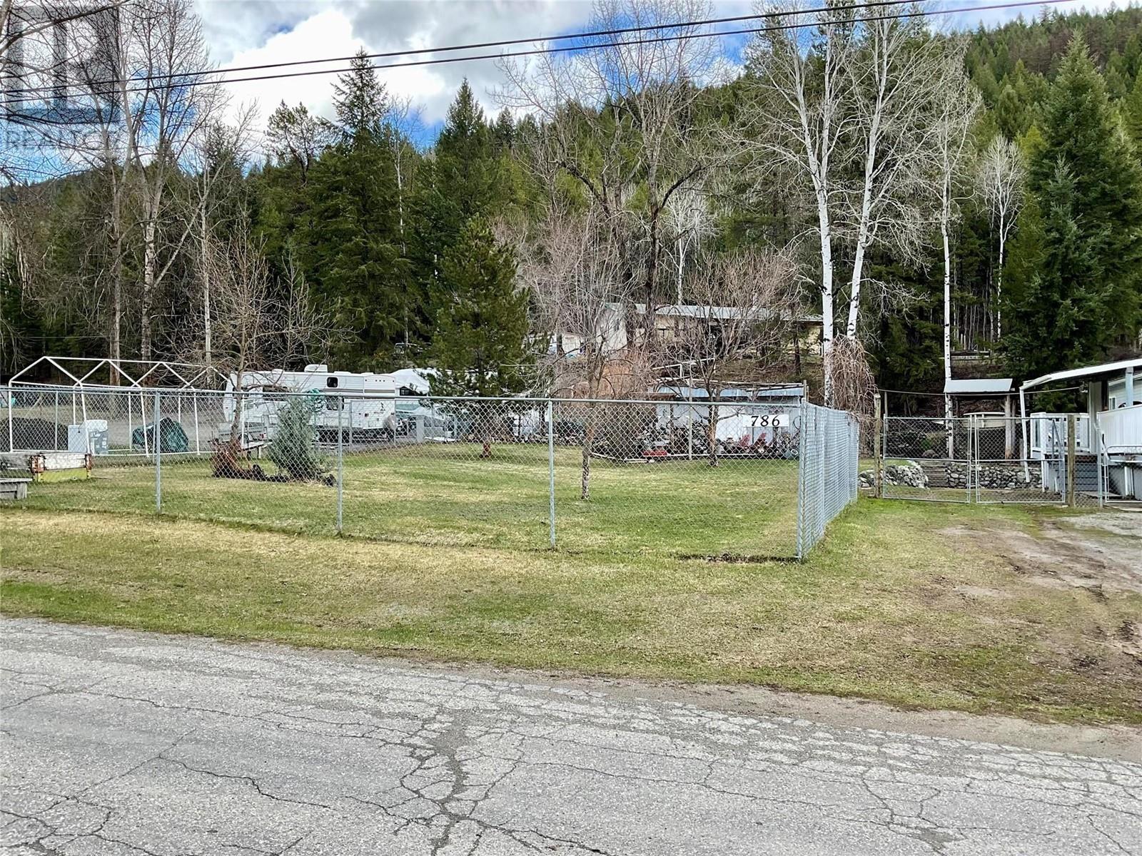 786 Strathmore Avenue, Greenwood, British Columbia  V0H 1J0 - Photo 5 - 10342792