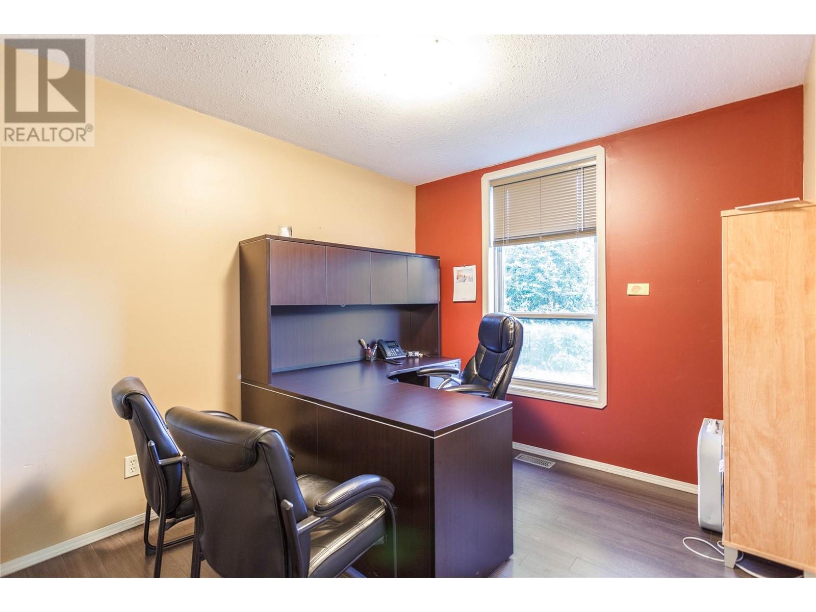 2143 Shuswap Avenue, Lumby, British Columbia  V0E 2G0 - Photo 13 - 10342669