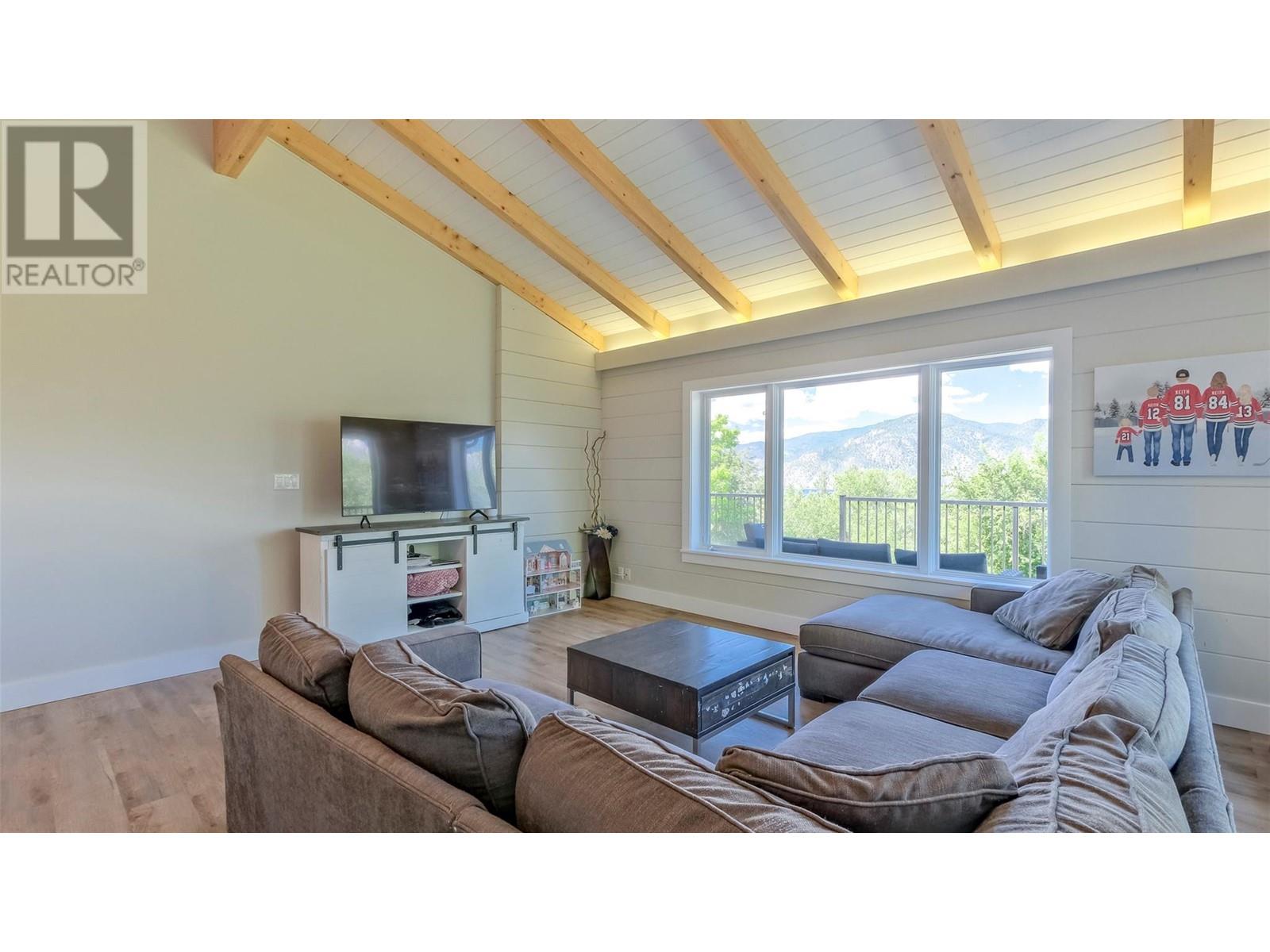 1055 Pearson Road, Penticton, British Columbia  V2A 8T9 - Photo 23 - 10342908