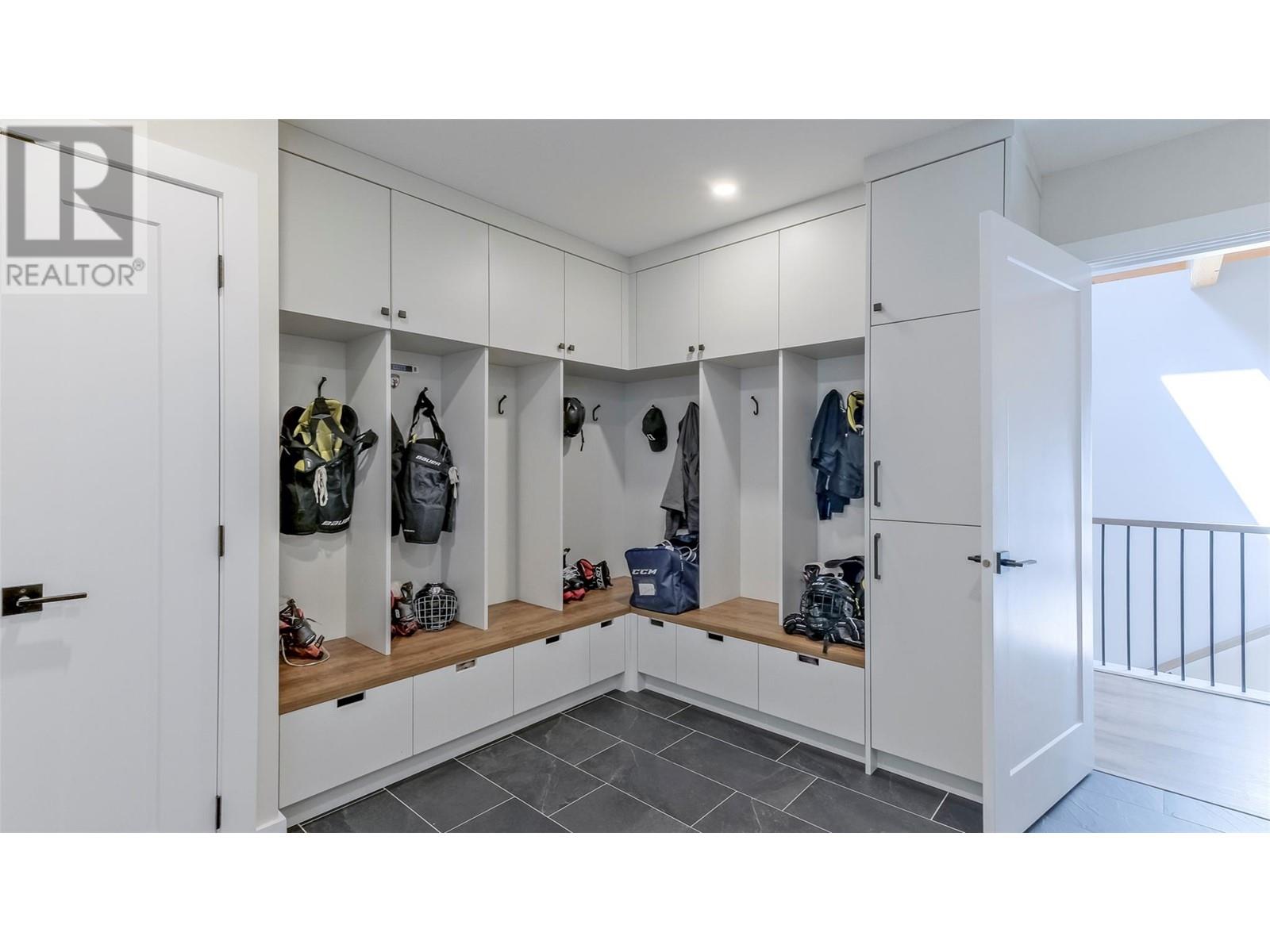 1055 Pearson Road, Penticton, British Columbia  V2A 8T9 - Photo 33 - 10342908