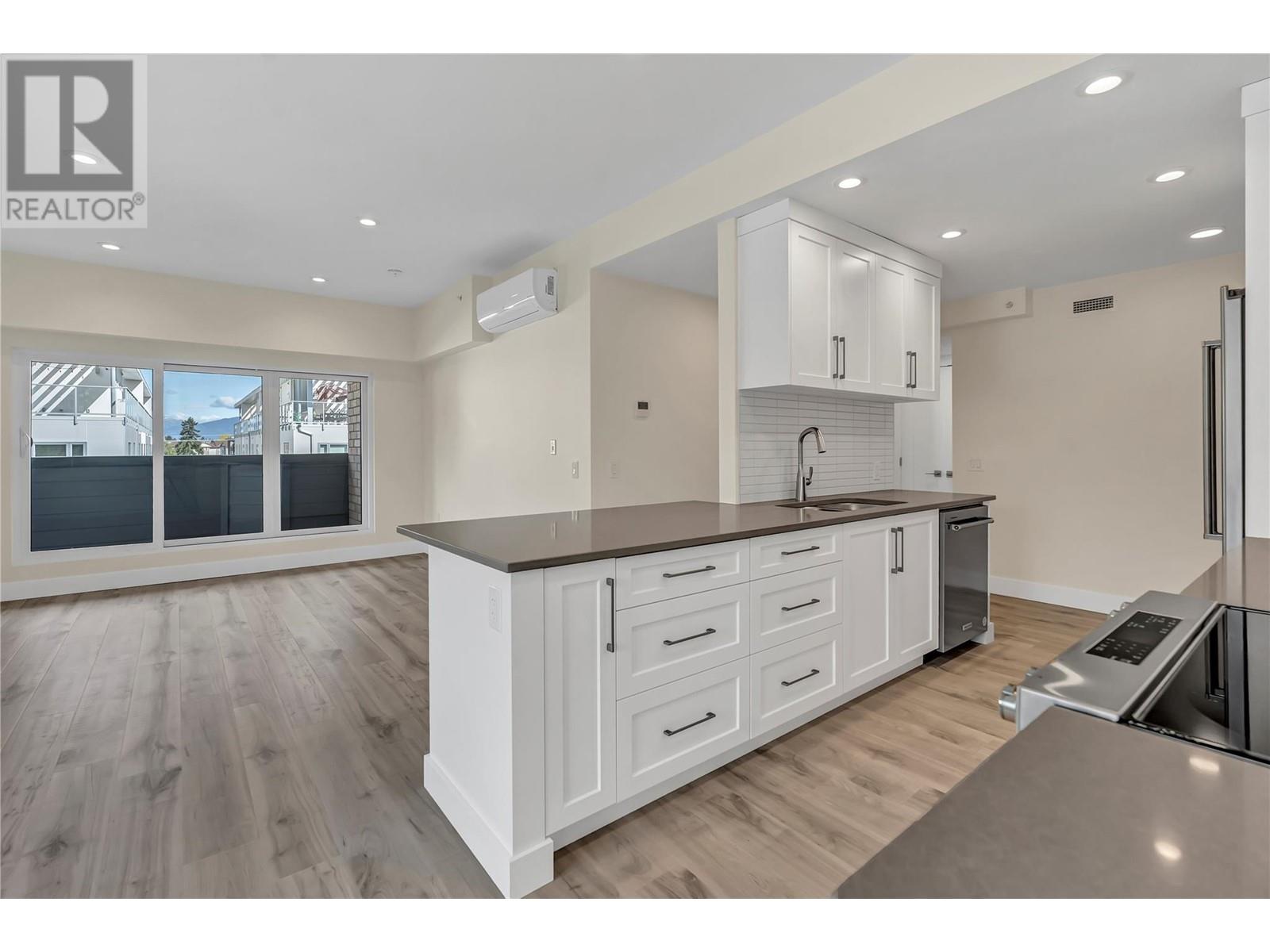 217 Elm Avenue Unit# 310, Penticton, British Columbia  V2A 3W1 - Photo 7 - 10342527