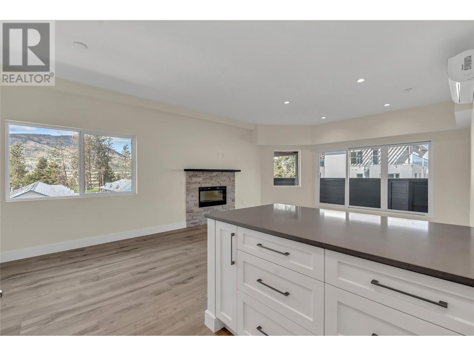 217 Elm Avenue Unit# 310, Penticton, British Columbia  V2A 3W1 - Photo 8 - 10342527