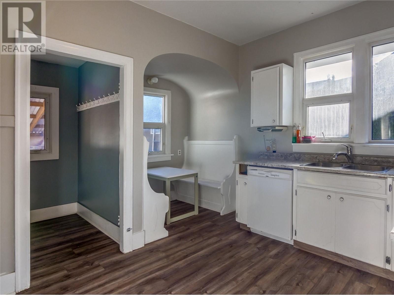 678 Latimer Street, Penticton, British Columbia  V2A 5R6 - Photo 10 - 10342392
