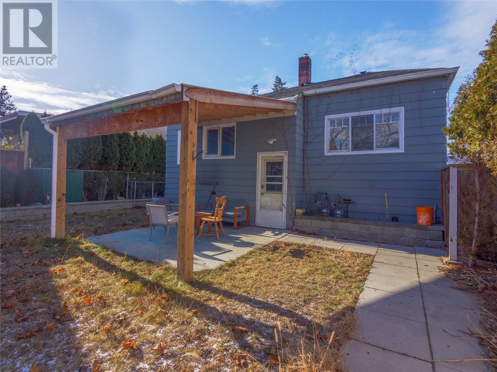 678 Latimer Street, Penticton, British Columbia  V2A 5R6 - Photo 35 - 10342392