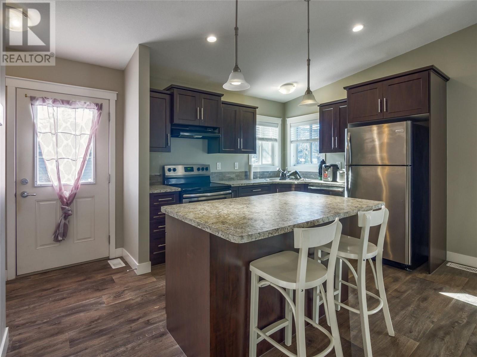 678 Latimer Street, Penticton, British Columbia  V2A 5R6 - Photo 45 - 10342392