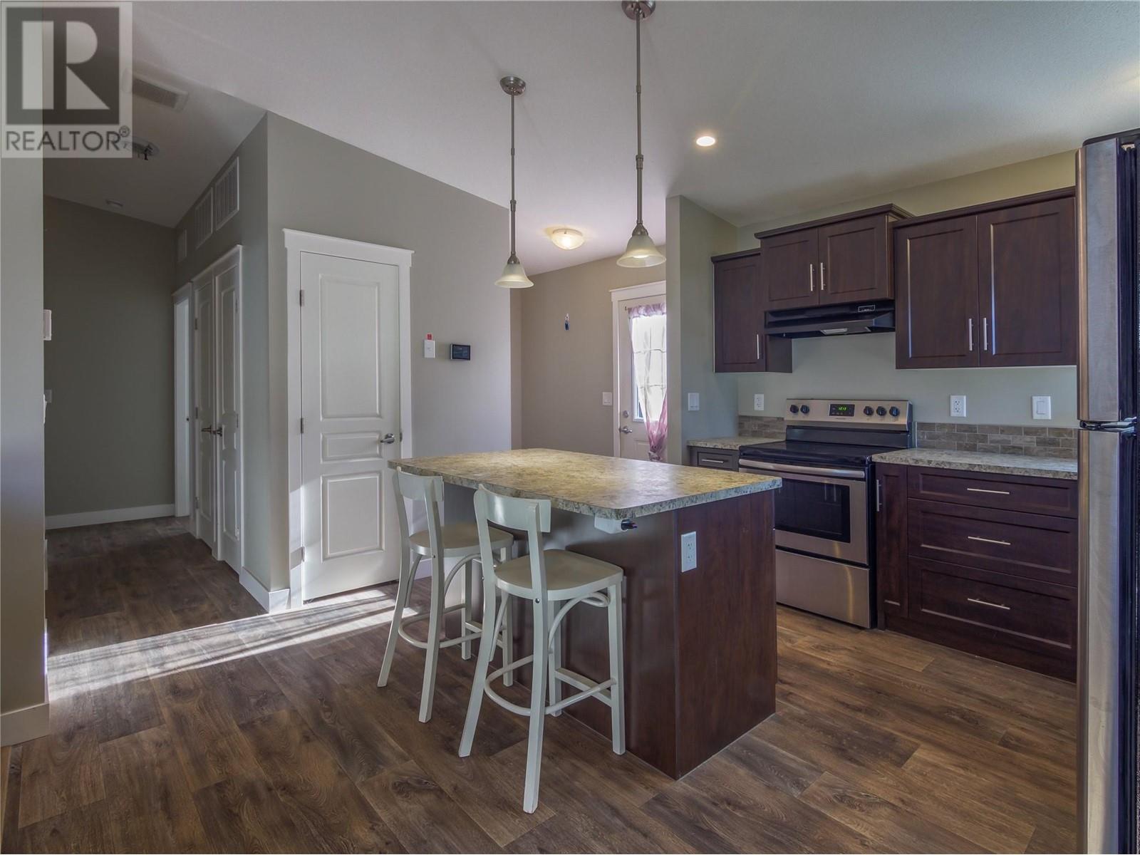 678 Latimer Street, Penticton, British Columbia  V2A 5R6 - Photo 46 - 10342392