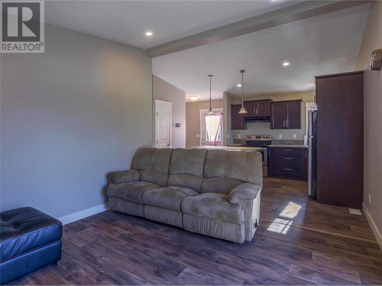 678 Latimer Street, Penticton, British Columbia  V2A 5R6 - Photo 48 - 10342392