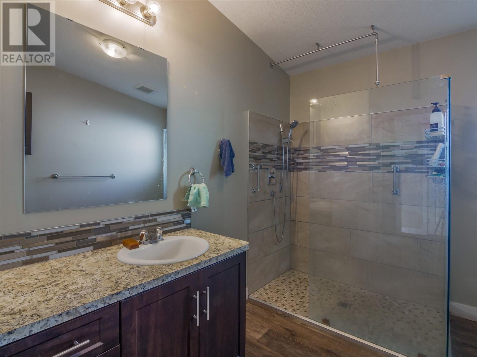 678 Latimer Street, Penticton, British Columbia  V2A 5R6 - Photo 49 - 10342392
