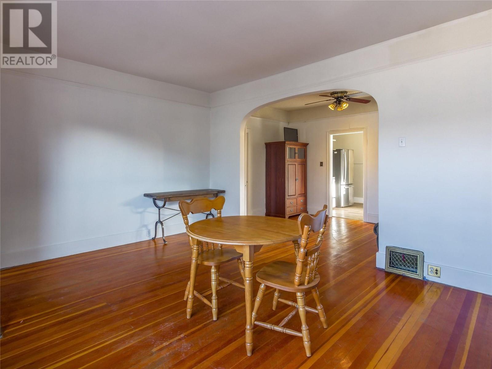 678 Latimer Street, Penticton, British Columbia  V2A 5R6 - Photo 5 - 10342392