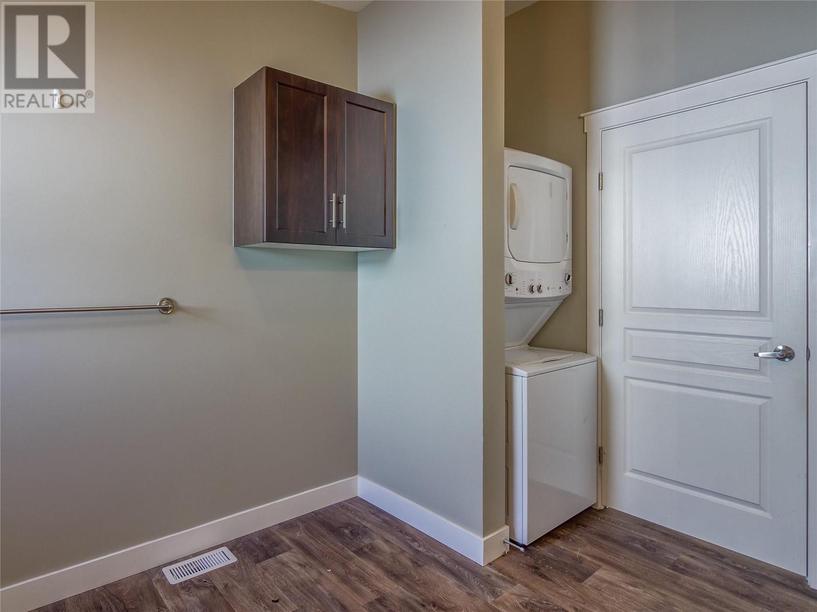 678 Latimer Street, Penticton, British Columbia  V2A 5R6 - Photo 51 - 10342392