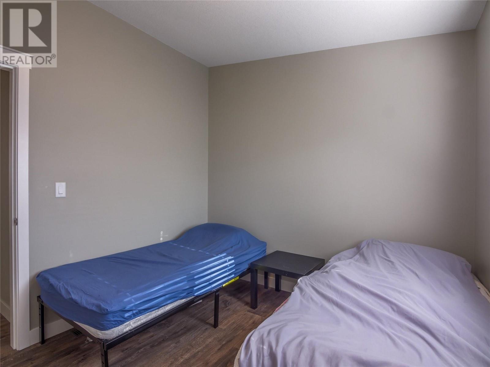 678 Latimer Street, Penticton, British Columbia  V2A 5R6 - Photo 53 - 10342392