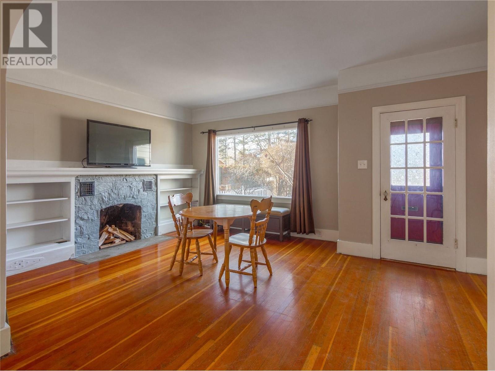 678 Latimer Street, Penticton, British Columbia  V2A 5R6 - Photo 6 - 10342392