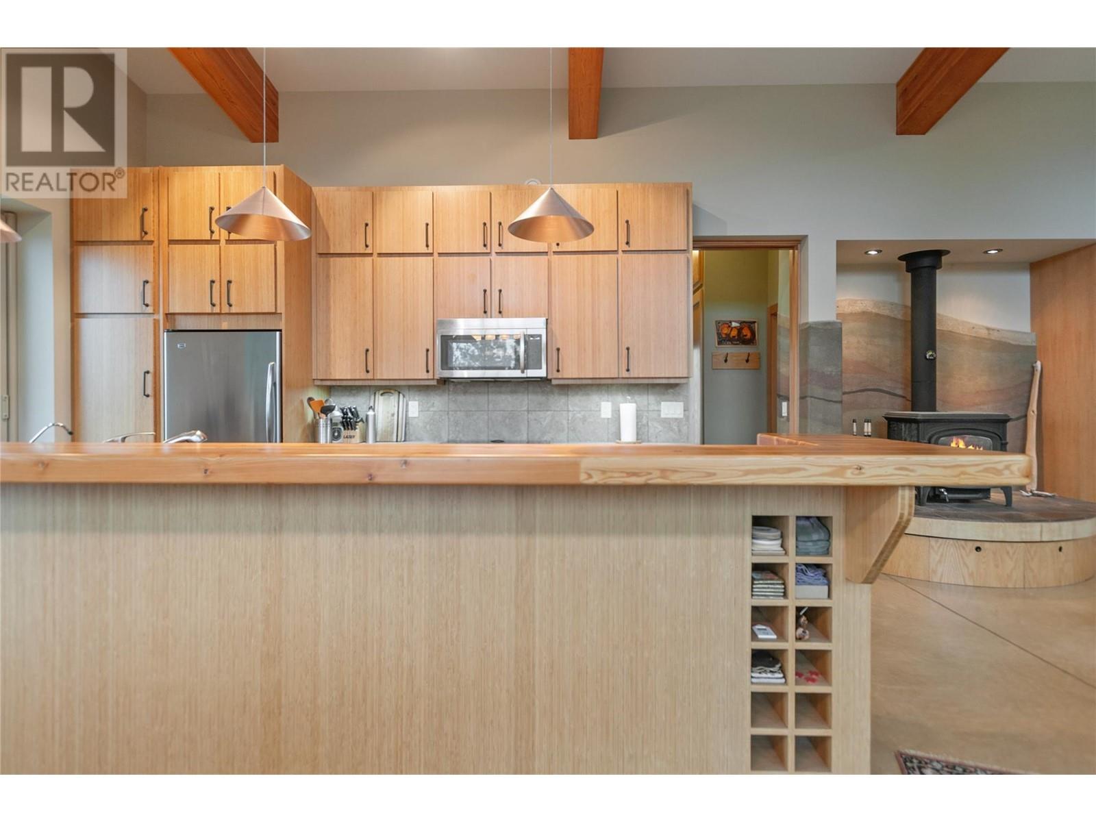 102 Vista Place, Penticton, British Columbia  V2A 8T4 - Photo 13 - 10342972