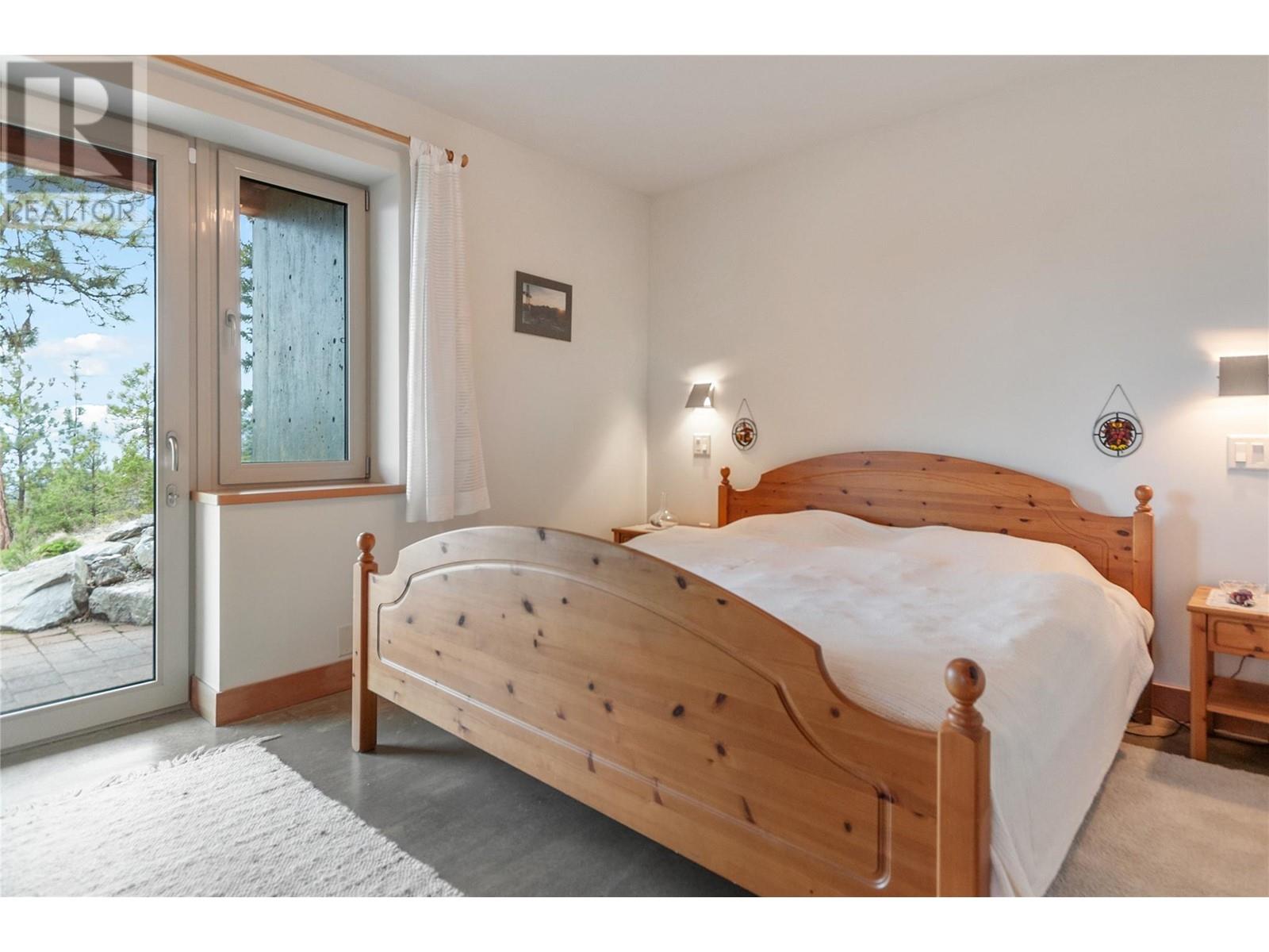 102 Vista Place, Penticton, British Columbia  V2A 8T4 - Photo 30 - 10342972