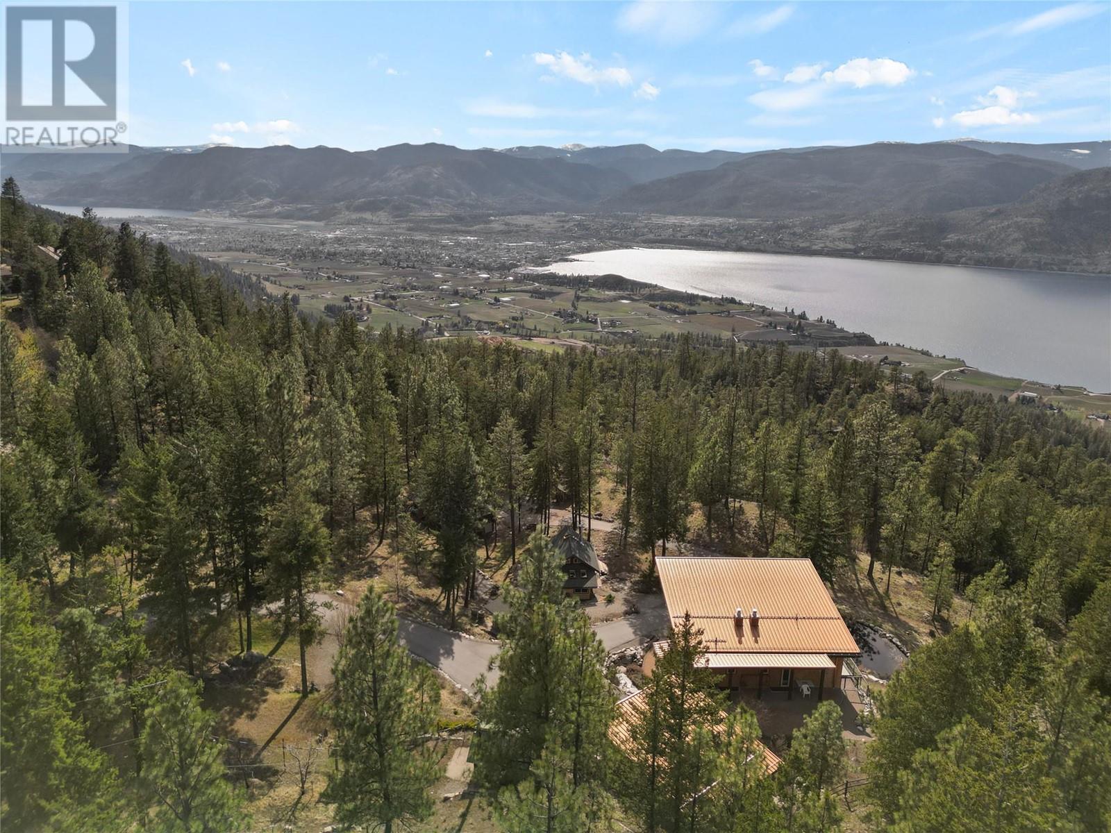 102 Vista Place, Penticton, British Columbia  V2A 8T4 - Photo 4 - 10342972