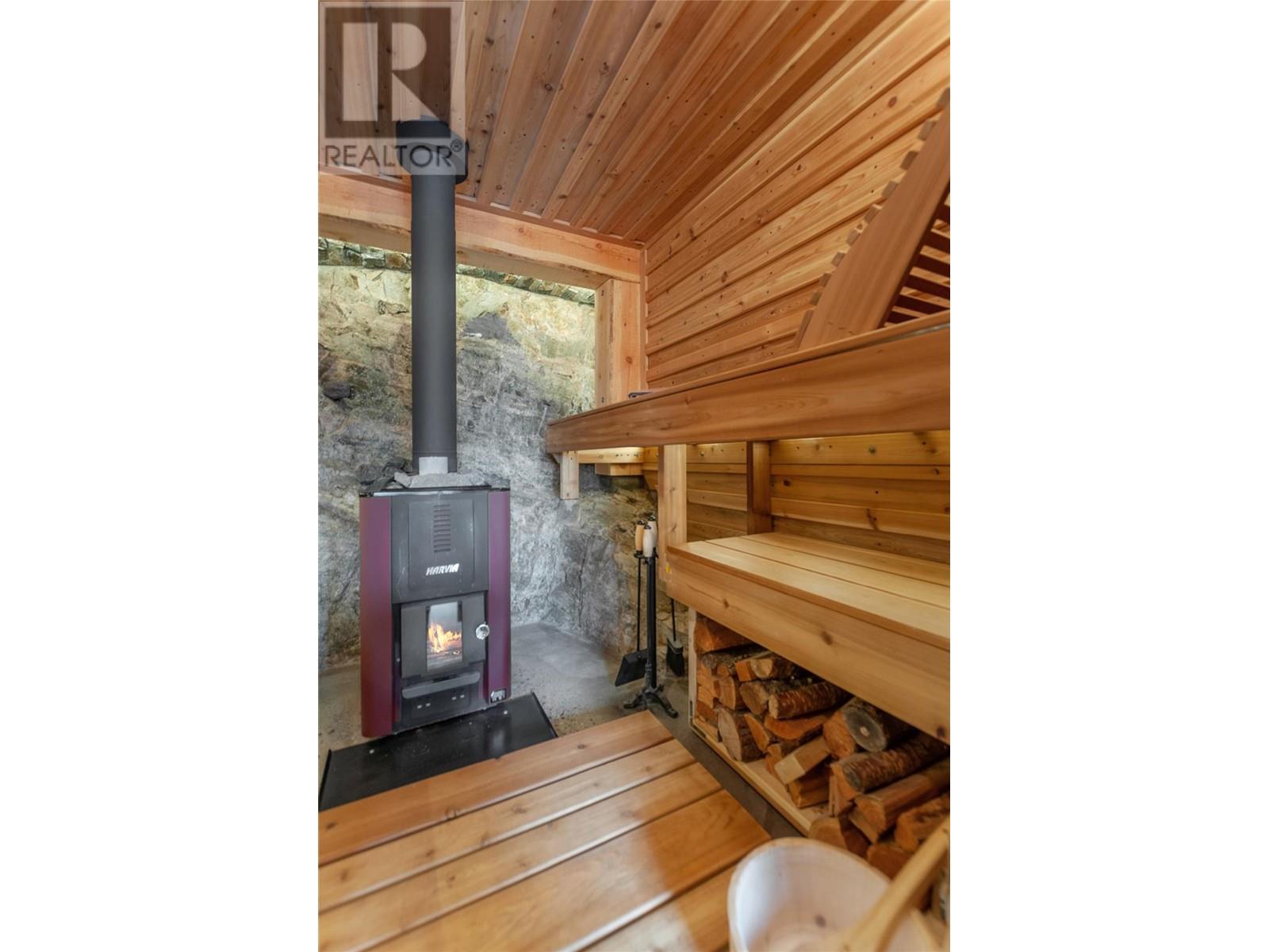 102 Vista Place, Penticton, British Columbia  V2A 8T4 - Photo 41 - 10342972