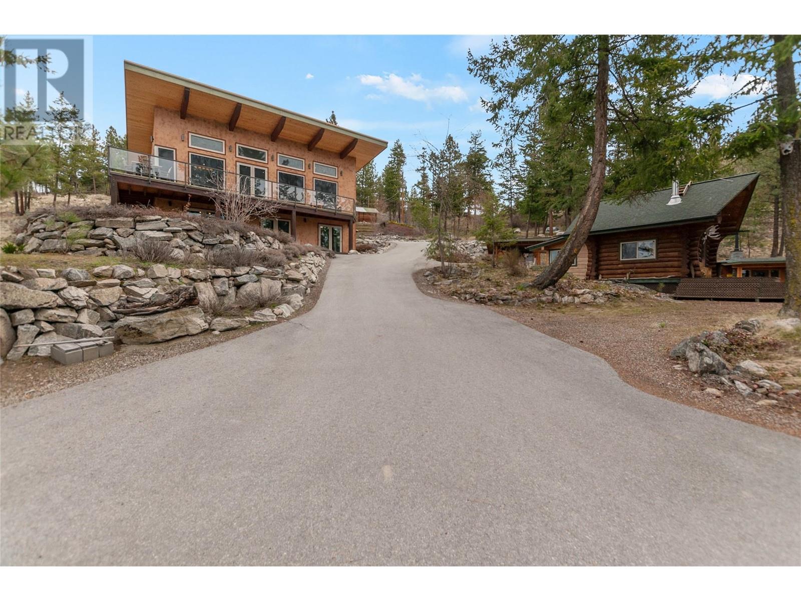 102 Vista Place, Penticton, British Columbia  V2A 8T4 - Photo 9 - 10342972