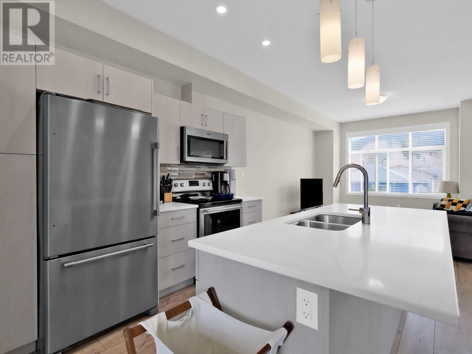 388 Eckhardt Avenue Unit# 123, Penticton, British Columbia  V2A 1Z2 - Photo 12 - 10343115