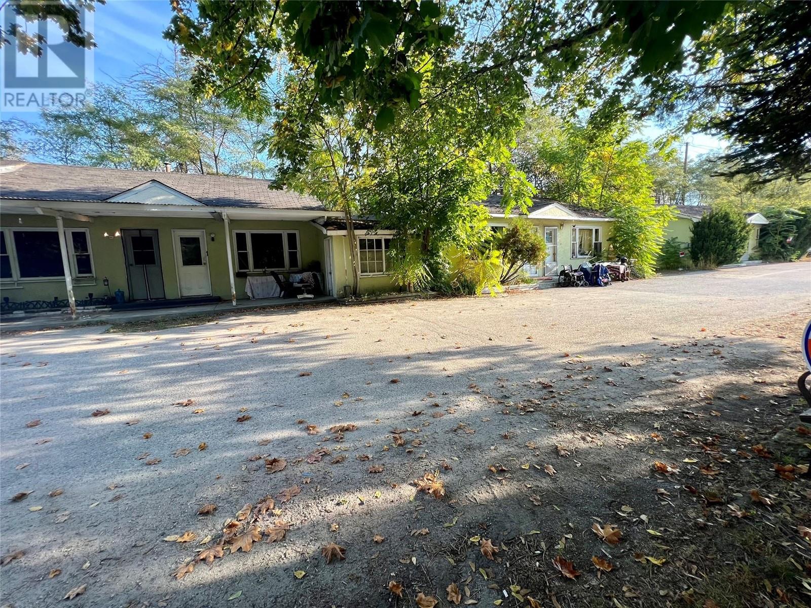 1101-1107 Columbia Avenue, Castlegar, British Columbia  V1N 1H6 - Photo 4 - 10342849