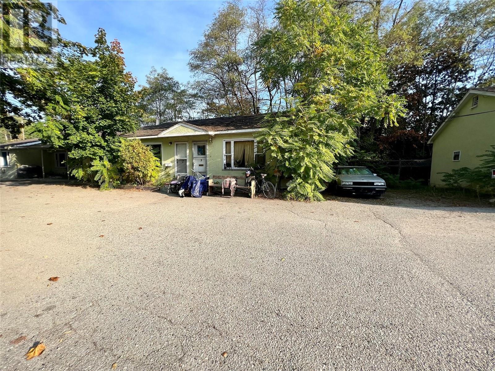 1101-1107 Columbia Avenue, Castlegar, British Columbia  V1N 1H6 - Photo 5 - 10342849