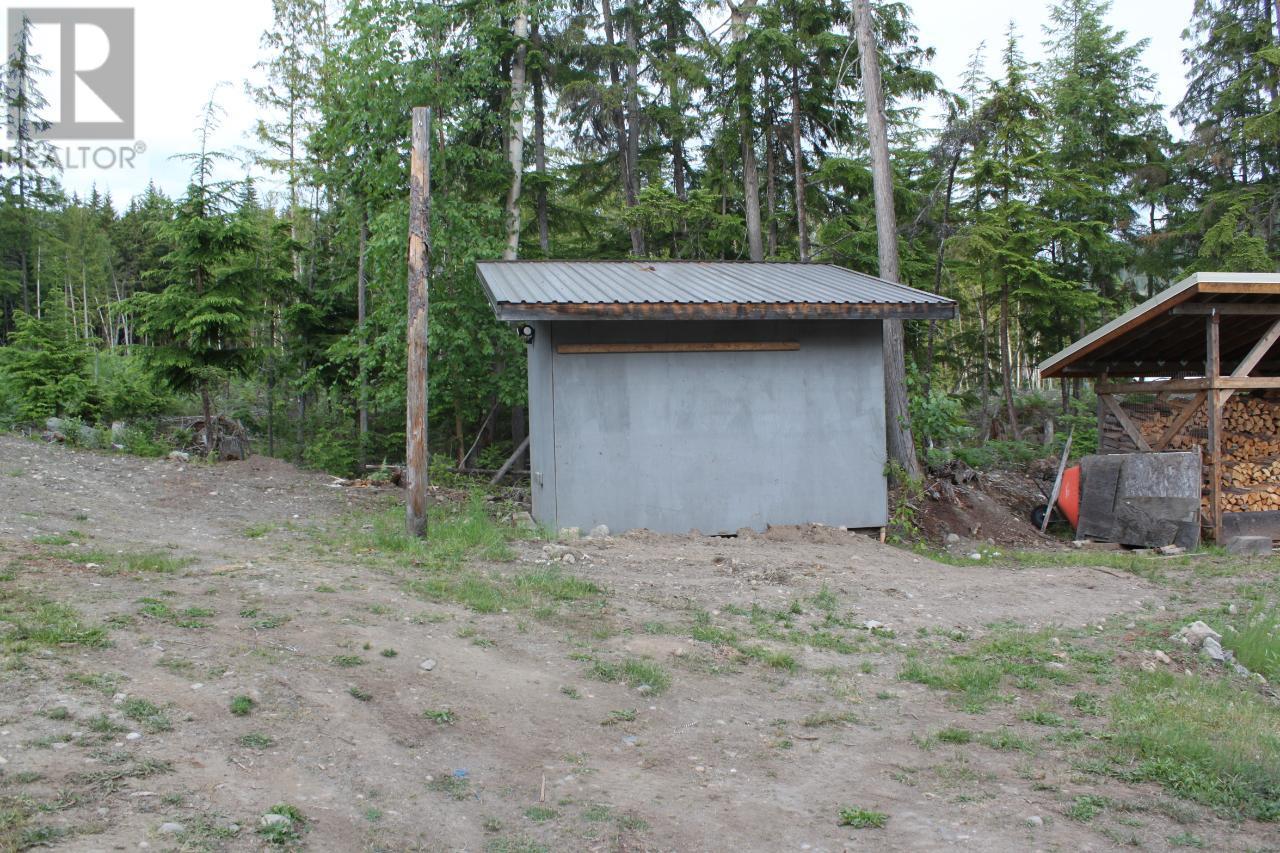 736 Bartley Road, Nakusp, British Columbia  V0G 1R1 - Photo 10 - 10343001