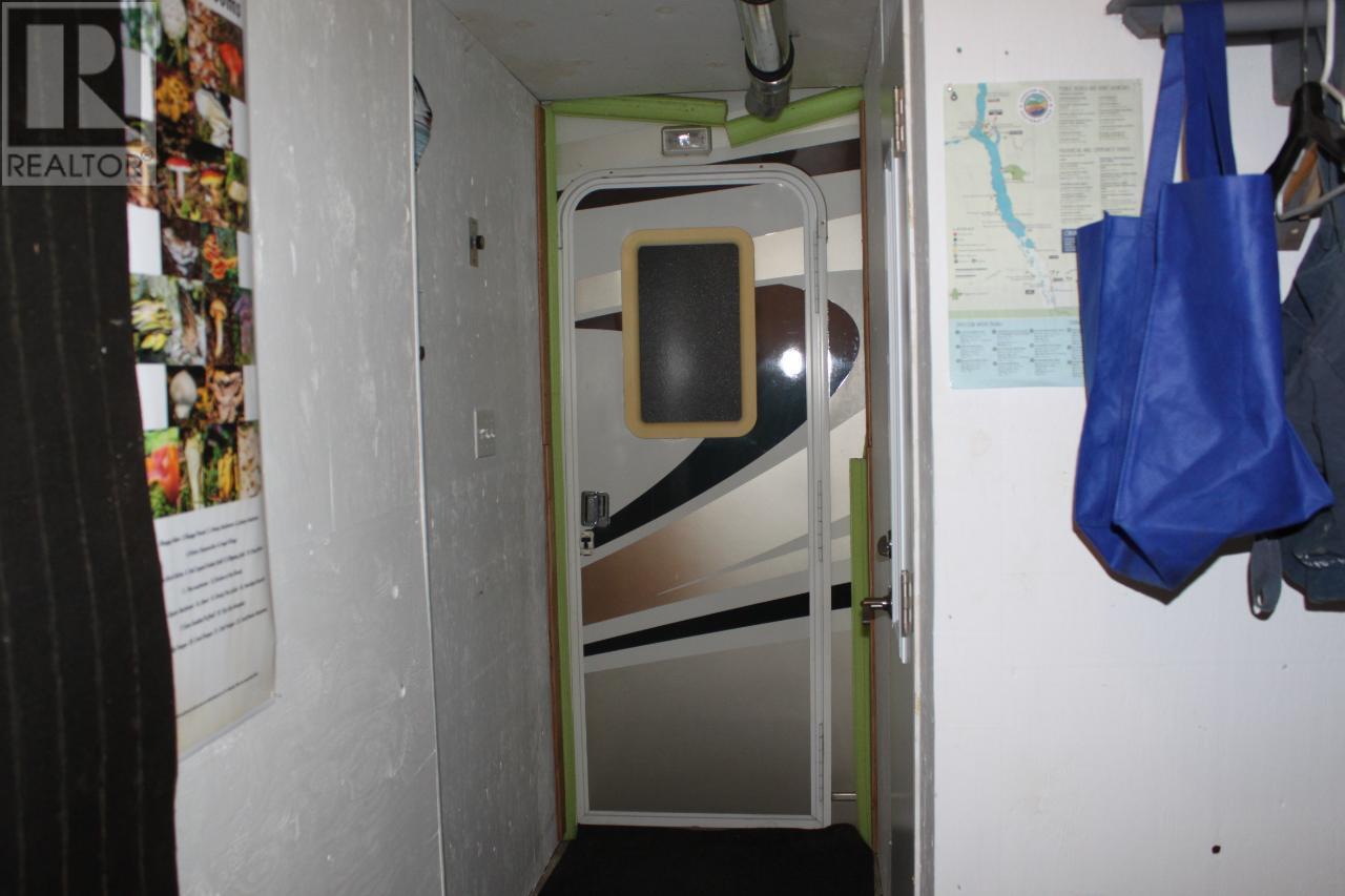 736 Bartley Road, Nakusp, British Columbia  V0G 1R1 - Photo 21 - 10343001