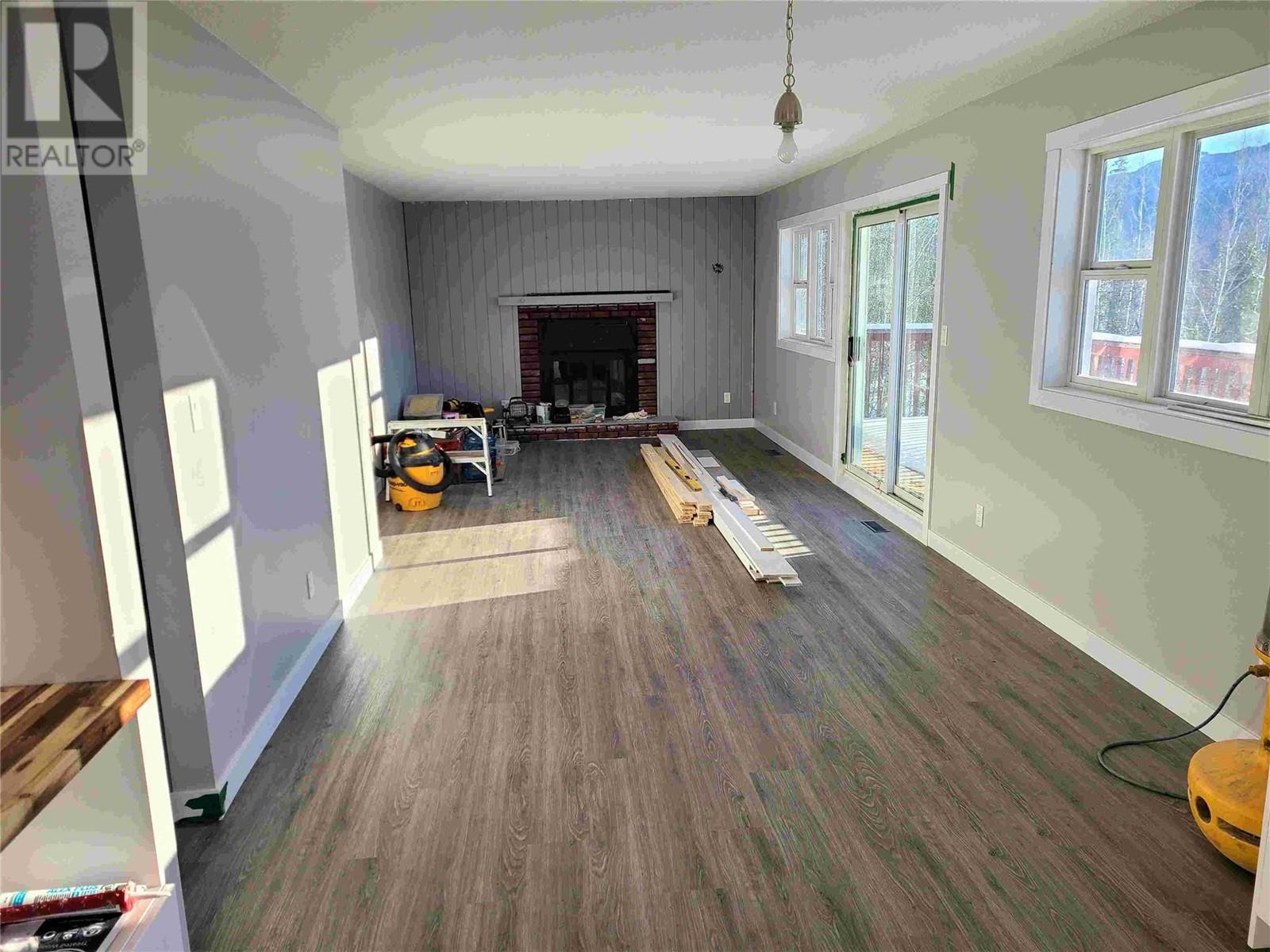 2755 95 Highway, Brisco, British Columbia  V0A 1B0 - Photo 13 - 10343197