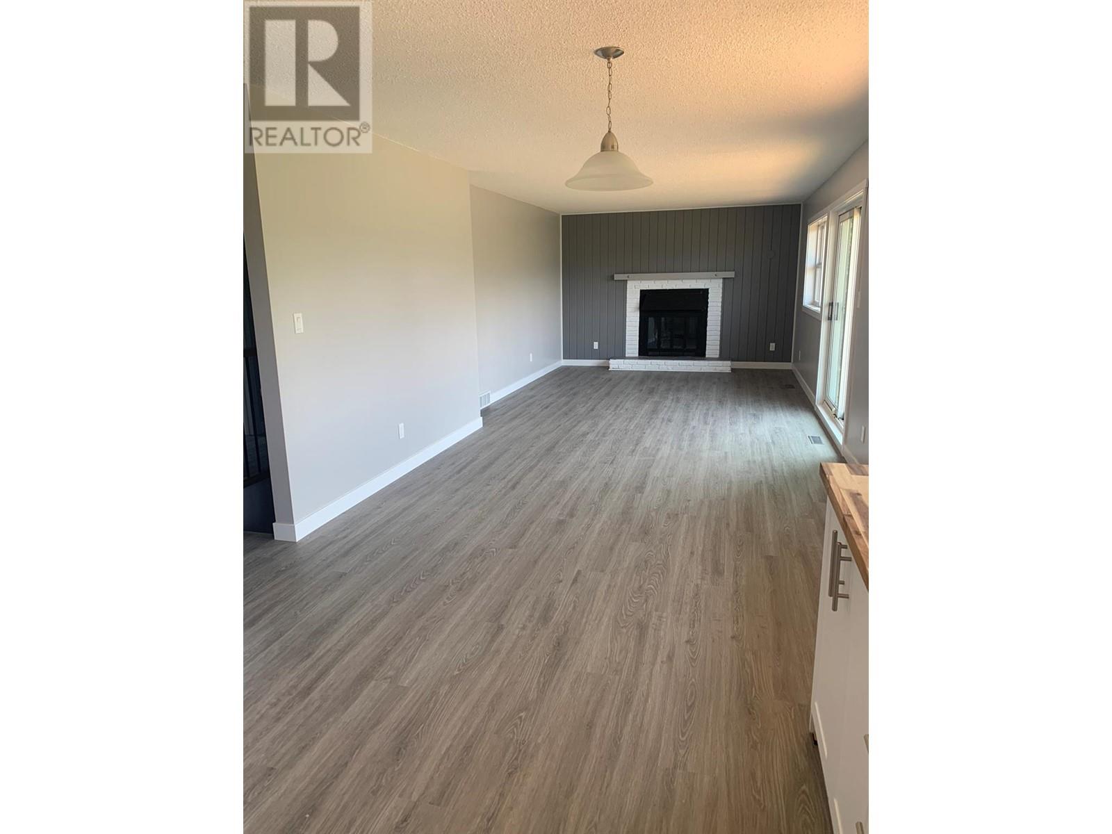 2755 95 Highway, Brisco, British Columbia  V0A 1B0 - Photo 7 - 10343197