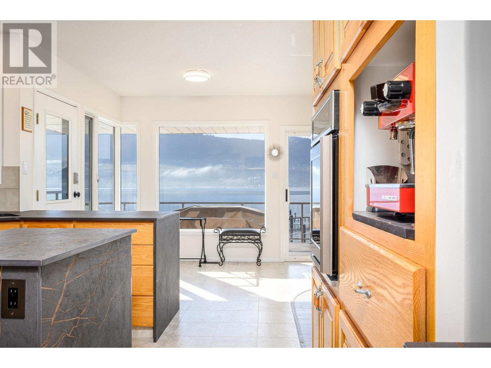 7448 Old Stamp Mill Road, Vernon, British Columbia  V1H 1C3 - Photo 15 - 10342545