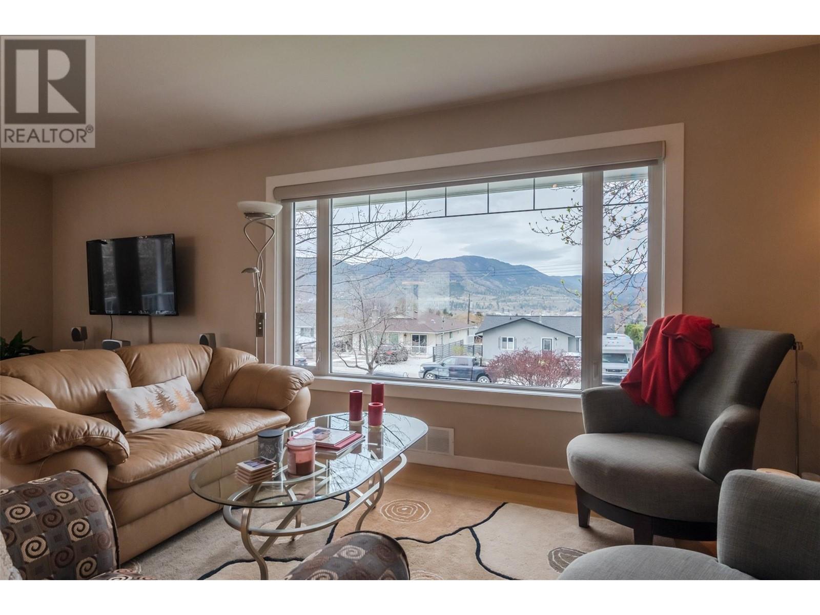 1482 Balfour Street, Penticton, British Columbia  V2A 4Z1 - Photo 12 - 10343205