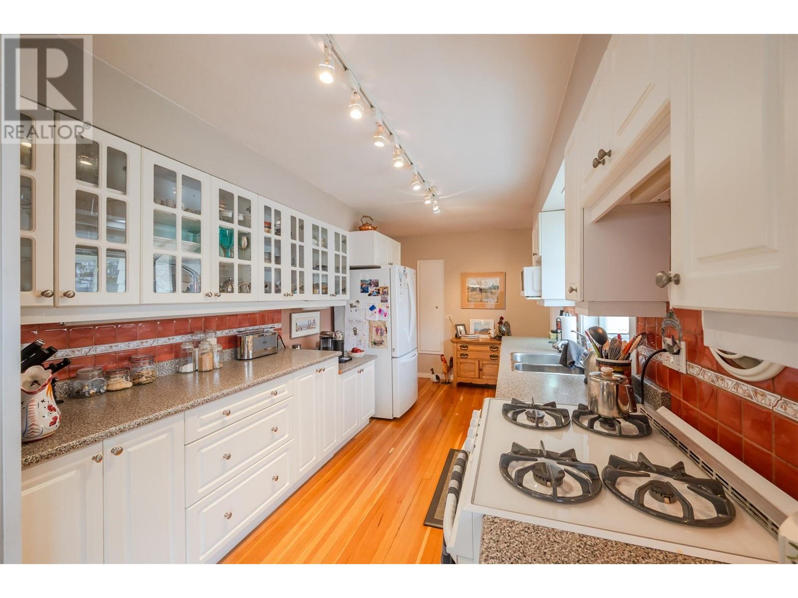 1482 Balfour Street, Penticton, British Columbia  V2A 4Z1 - Photo 31 - 10343205