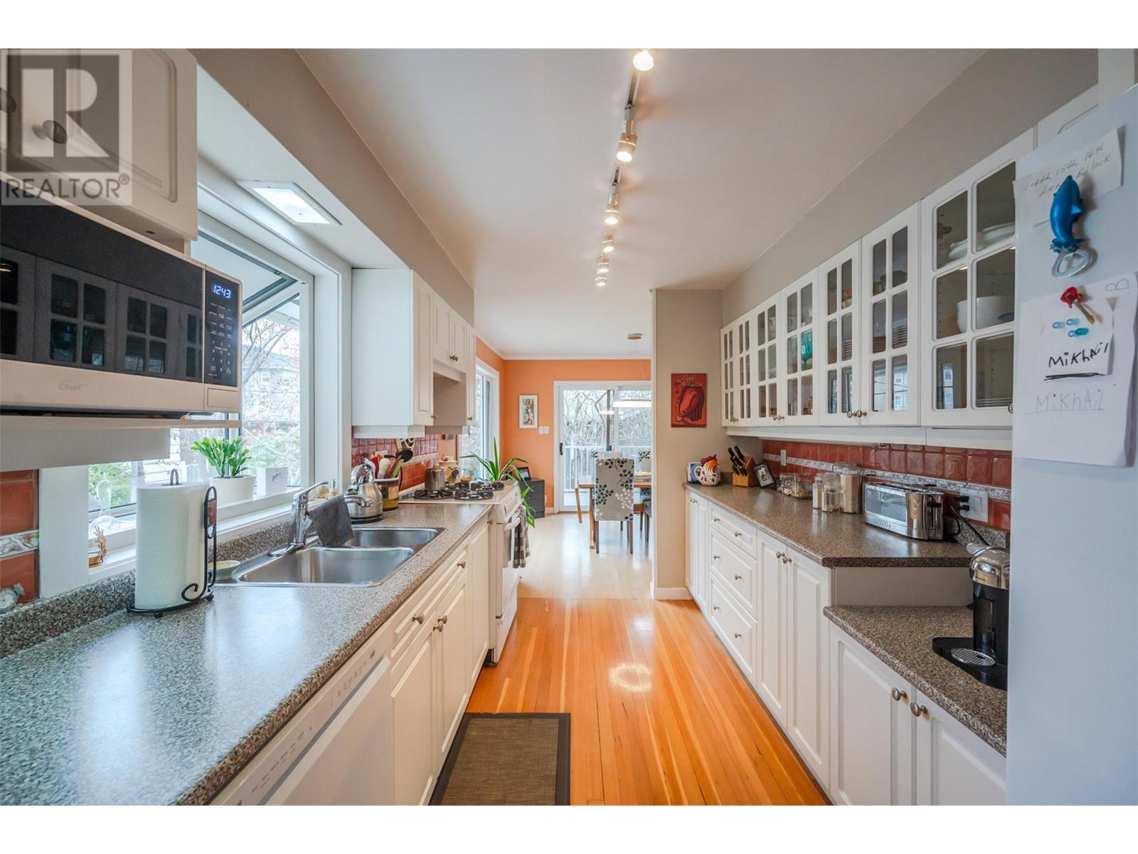 1482 Balfour Street, Penticton, British Columbia  V2A 4Z1 - Photo 33 - 10343205