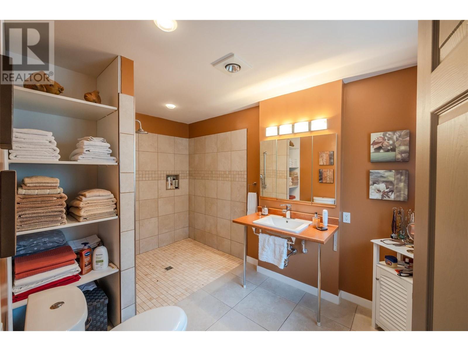 1482 Balfour Street, Penticton, British Columbia  V2A 4Z1 - Photo 41 - 10343205