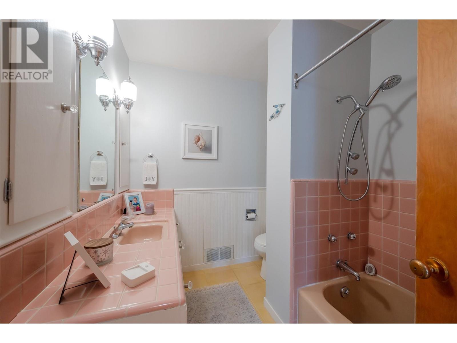 1482 Balfour Street, Penticton, British Columbia  V2A 4Z1 - Photo 47 - 10343205