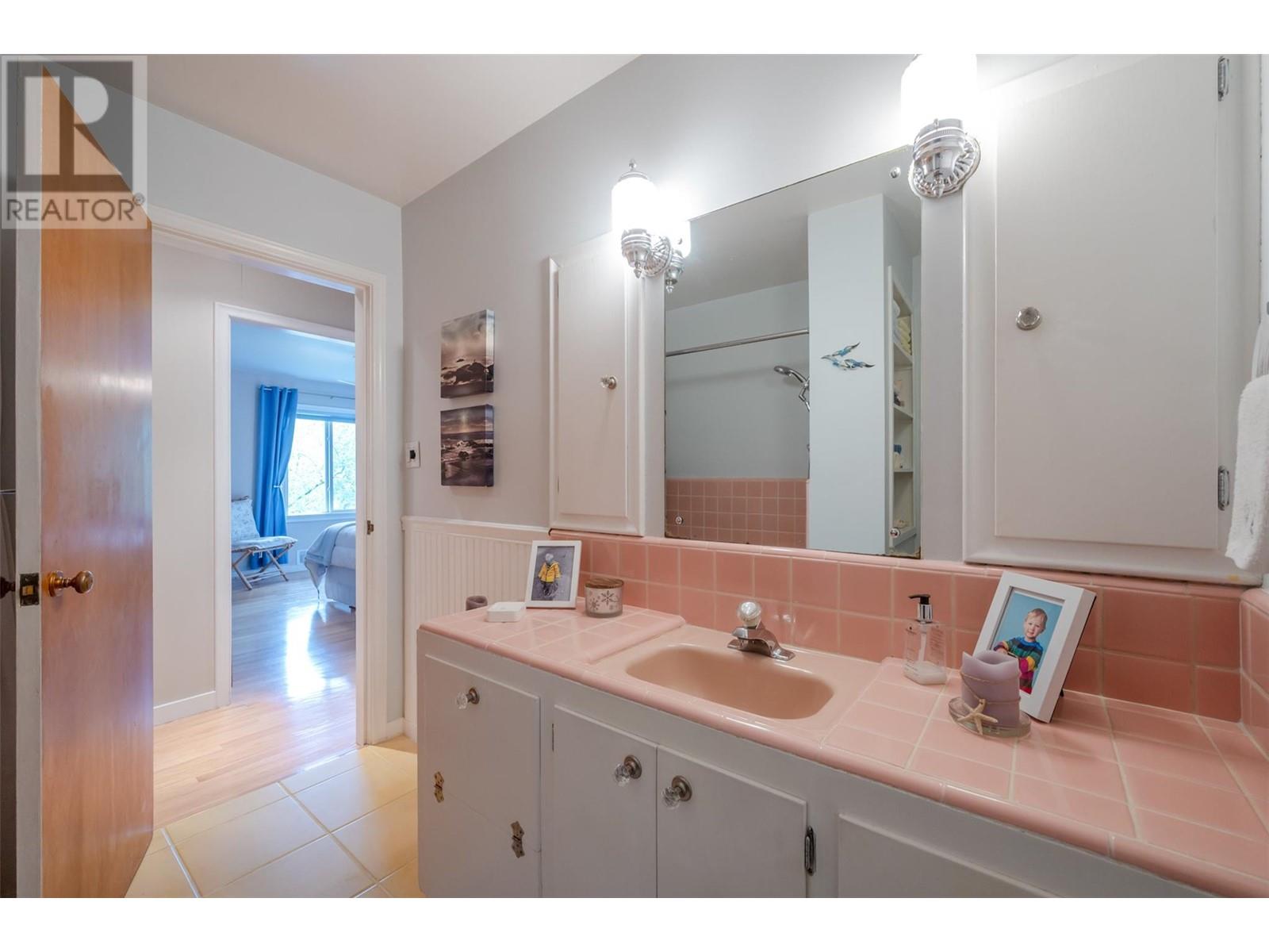 1482 Balfour Street, Penticton, British Columbia  V2A 4Z1 - Photo 48 - 10343205