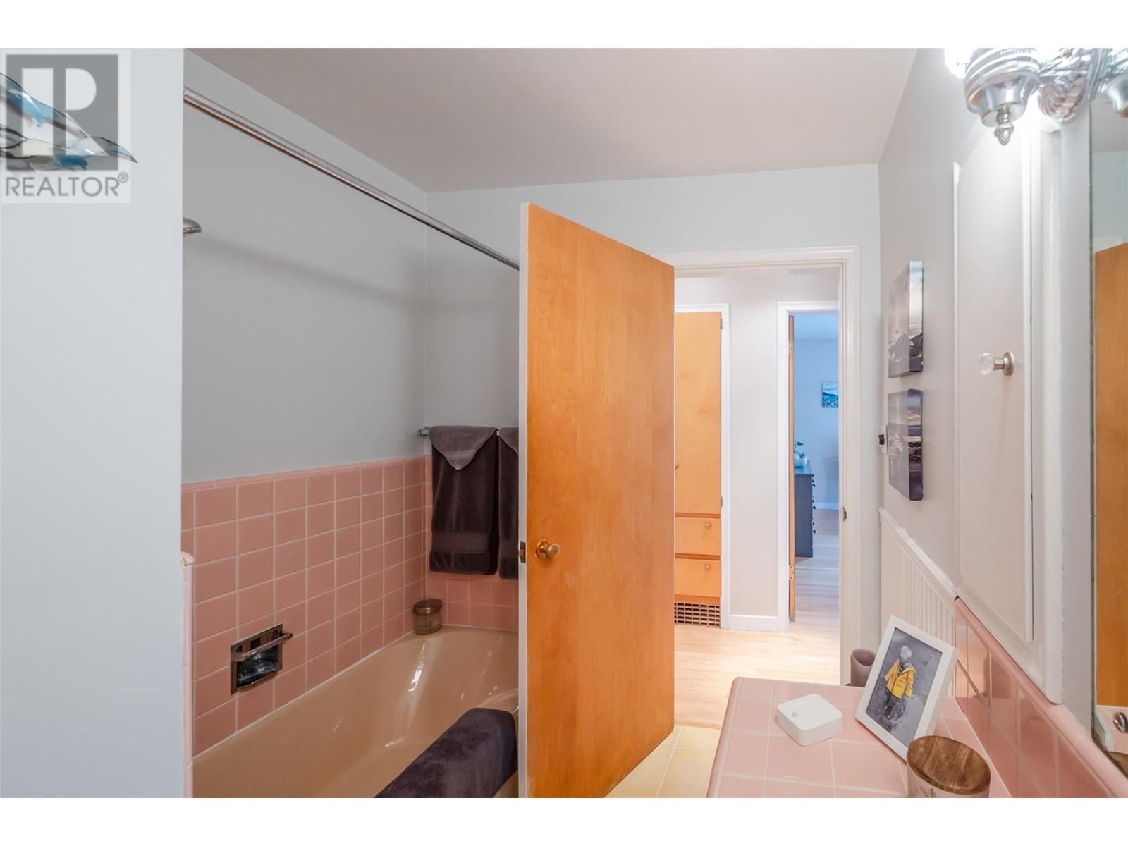 1482 Balfour Street, Penticton, British Columbia  V2A 4Z1 - Photo 49 - 10343205