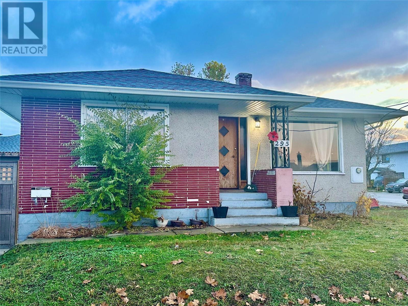 295 Leathead Road, Kelowna, British Columbia  V1X 2J1 - Photo 1 - 10343233