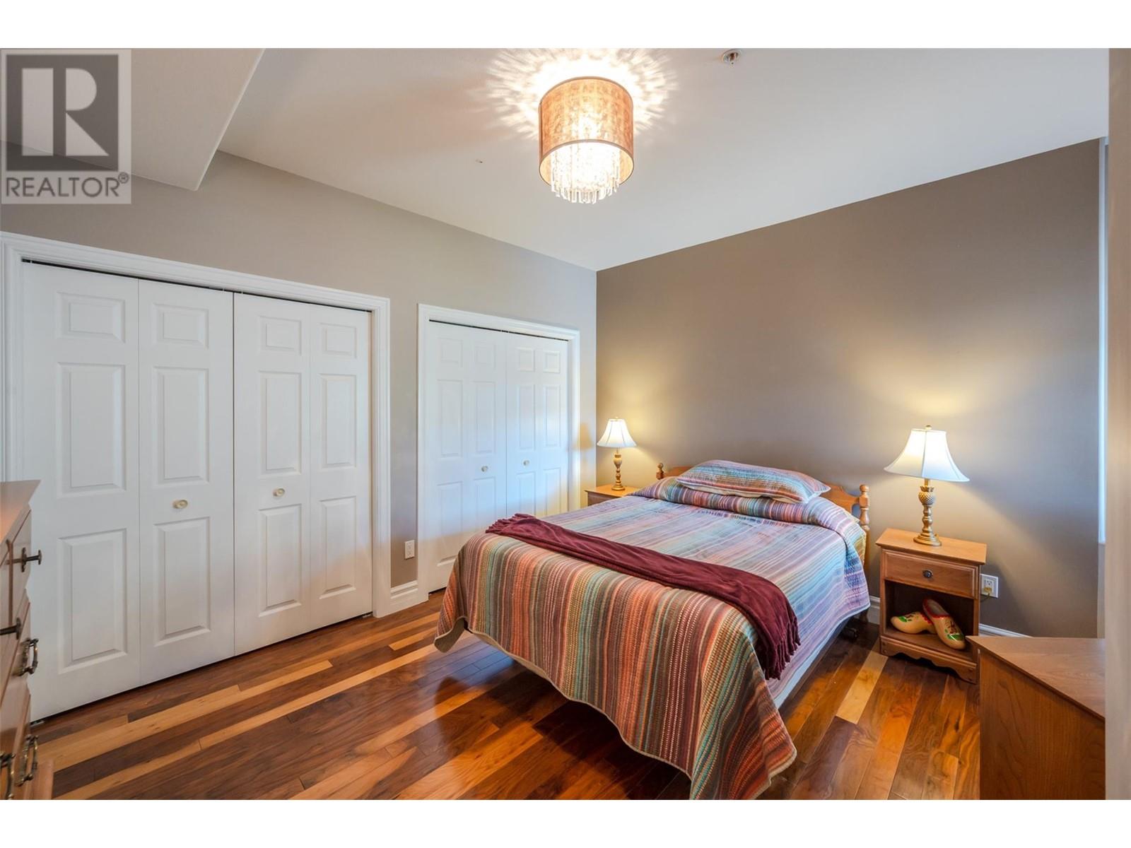 6208 89th Street, Osoyoos, British Columbia  V0H 1V1 - Photo 11 - 10343160