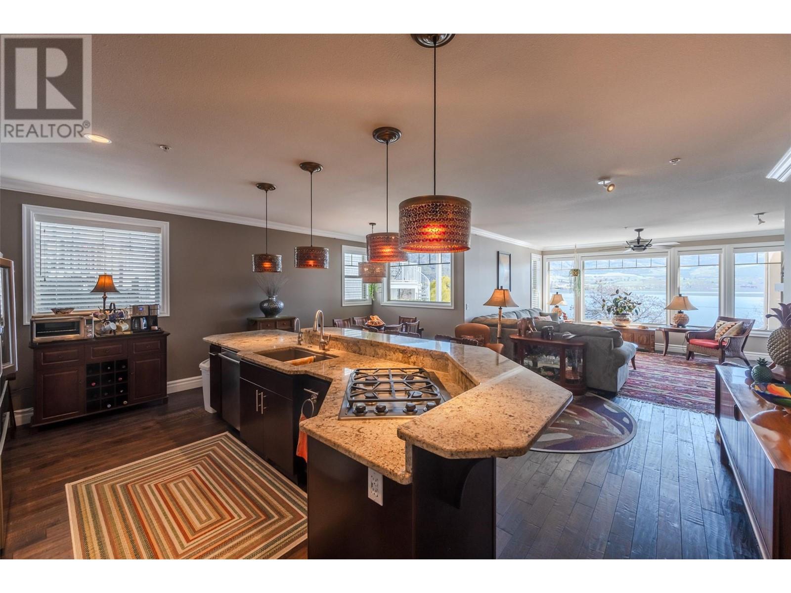 6208 89th Street, Osoyoos, British Columbia  V0H 1V1 - Photo 34 - 10343160
