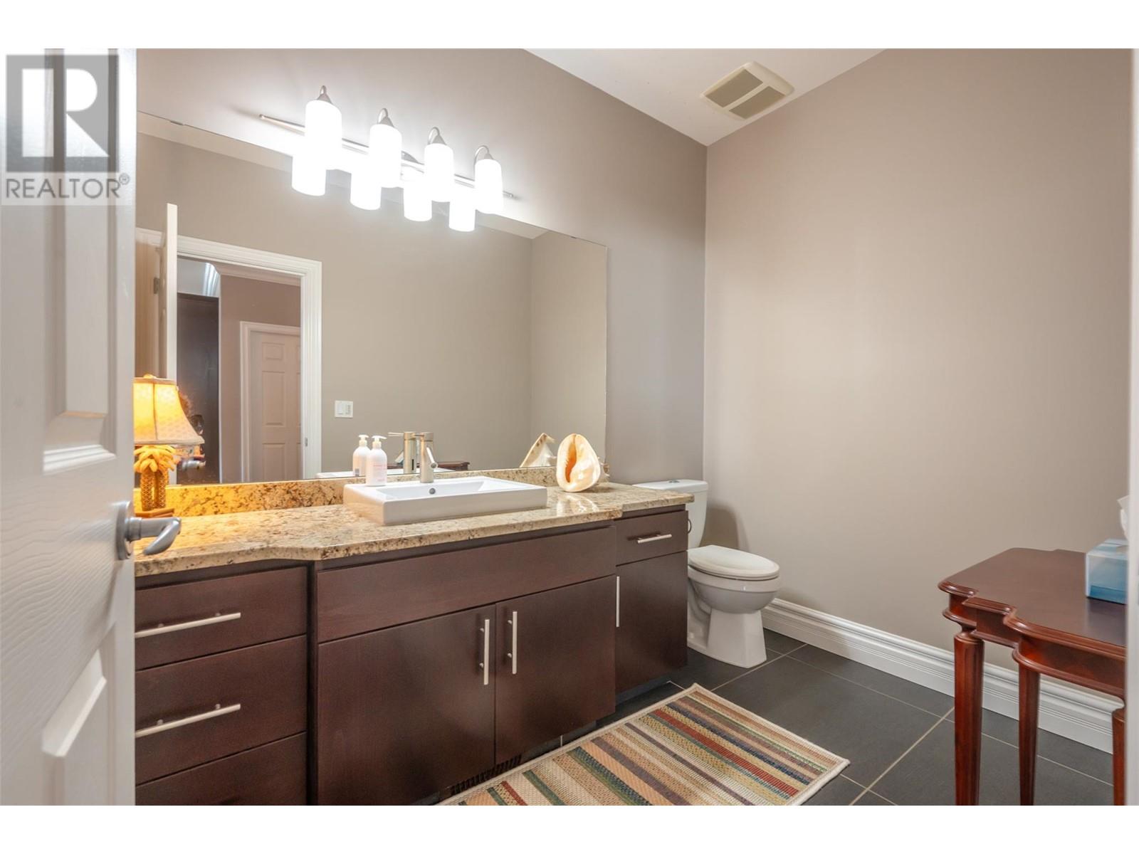 6208 89th Street, Osoyoos, British Columbia  V0H 1V1 - Photo 40 - 10343160