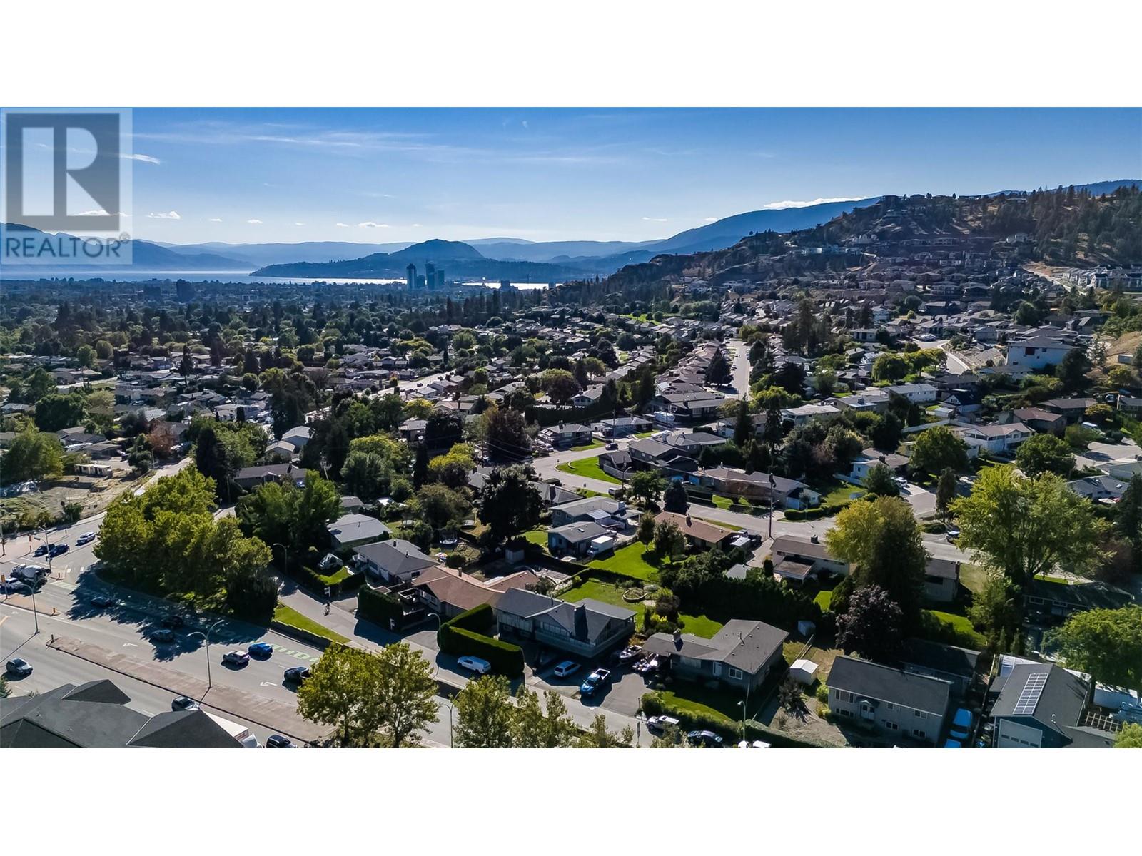 703 Glenburn Street, Kelowna, British Columbia  V1Y 4G4 - Photo 3 - 10343607