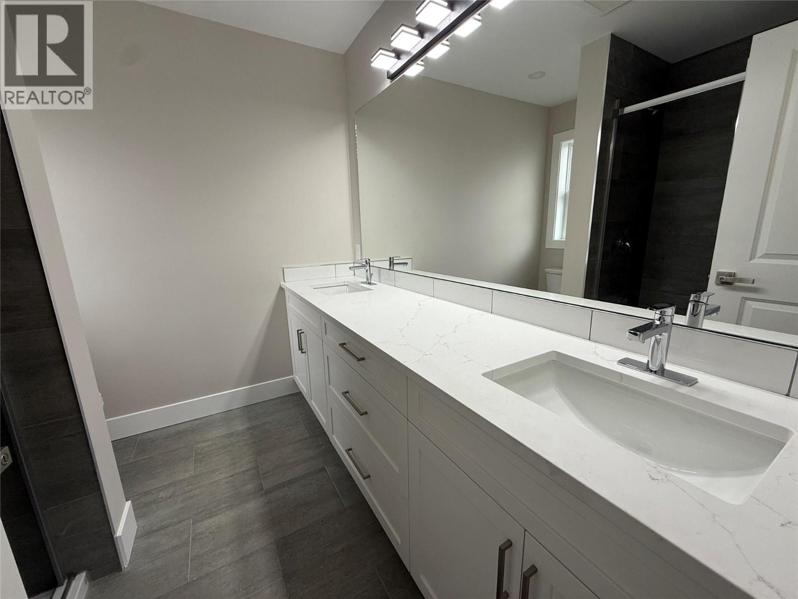 6060 19th Street, Grand Forks, British Columbia  V0H 1H0 - Photo 11 - 10343647